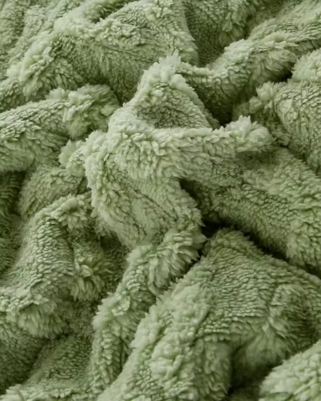 Ultra-Soft Faux Sheepskin Throw Blanket