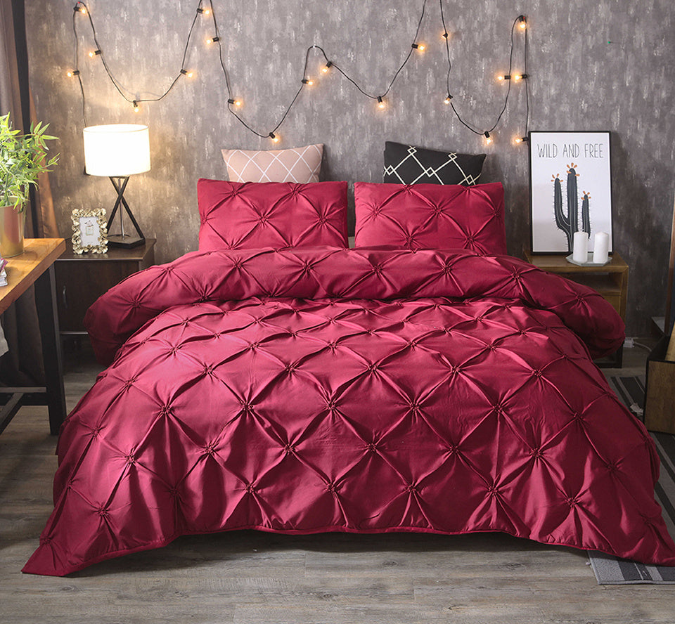 Pinch Pleat Duvet Cover Set with Diamond Pattern Detailing
