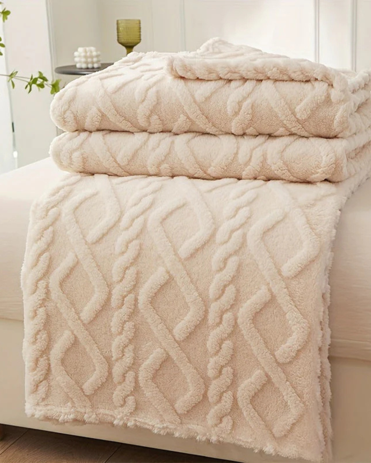 Ultra-Soft Faux Sheepskin Throw Blanket