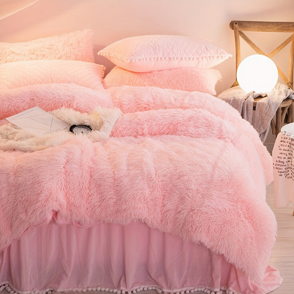 Plush Velvet Bedding Set with Pompom Trim