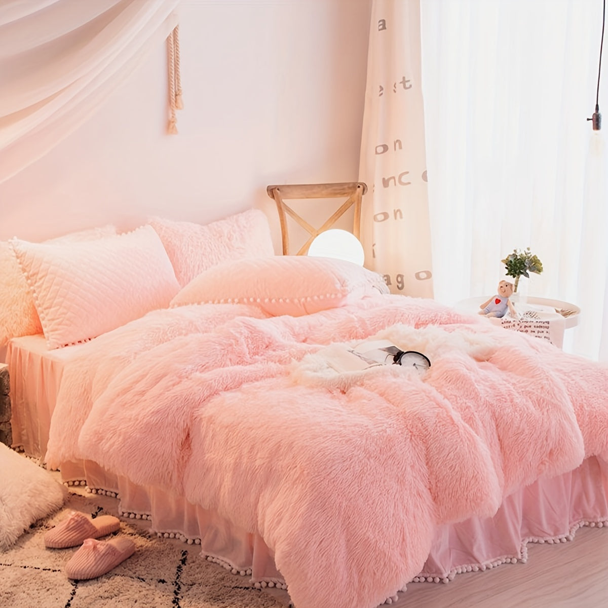 Plush Velvet Bedding Set with Pompom Trim