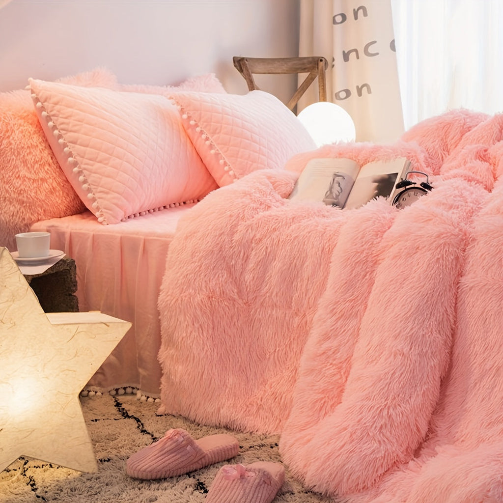 Plush Velvet Bedding Set with Pompom Trim