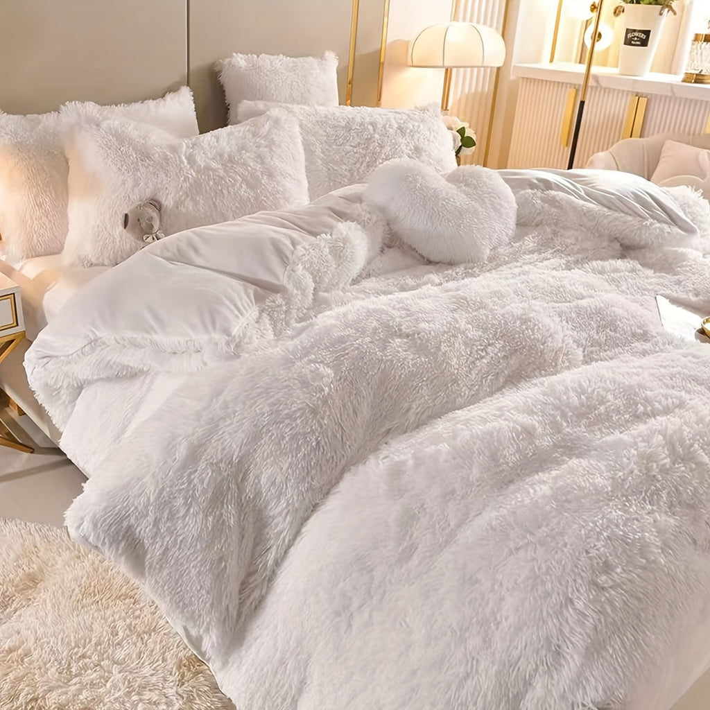 Plush Velvet Bedding Set with Pompom Trim