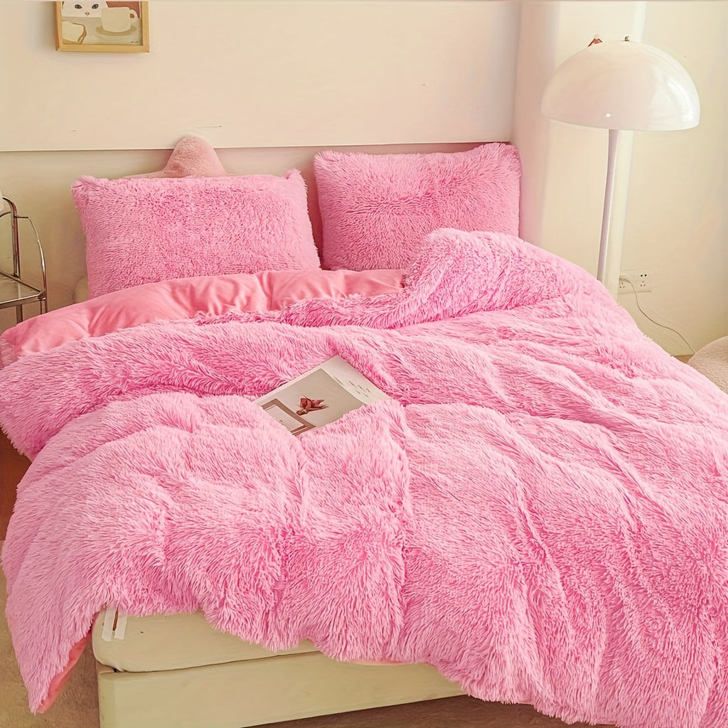 Plush Velvet Bedding Set with Pompom Trim