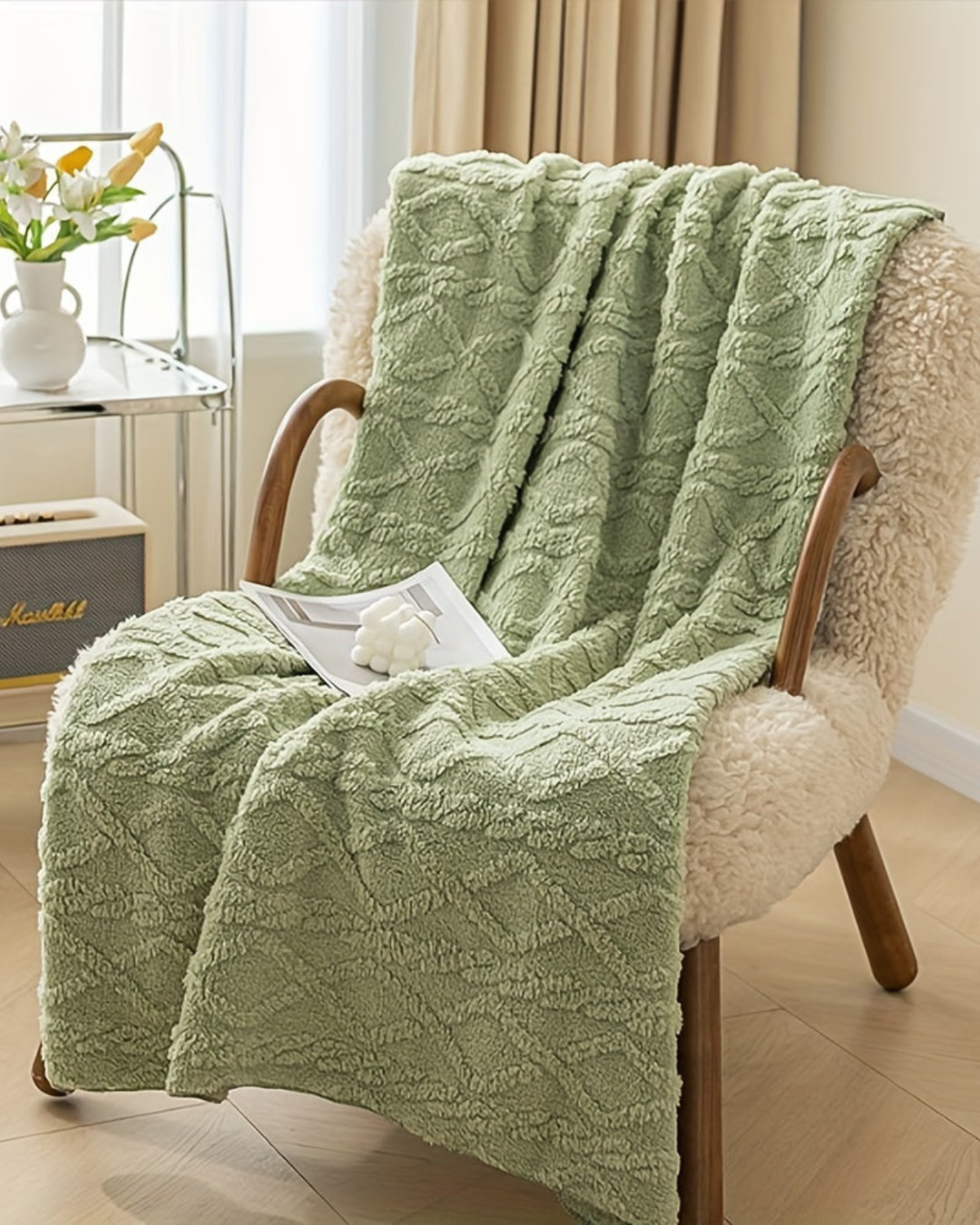 Ultra-Soft Faux Sheepskin Throw Blanket