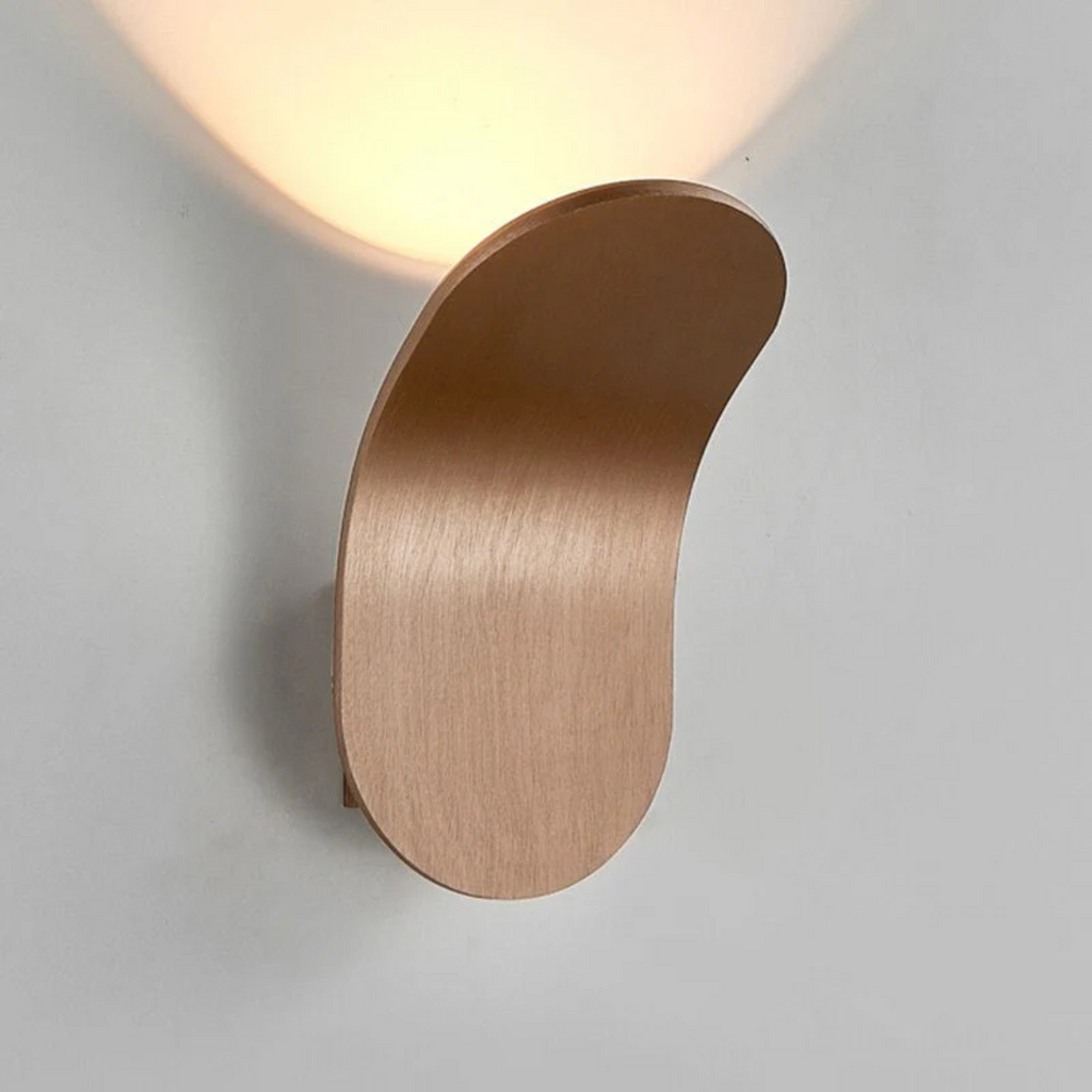 Modern Nordic LED Wall Lamp with Curved Metal Silhouette