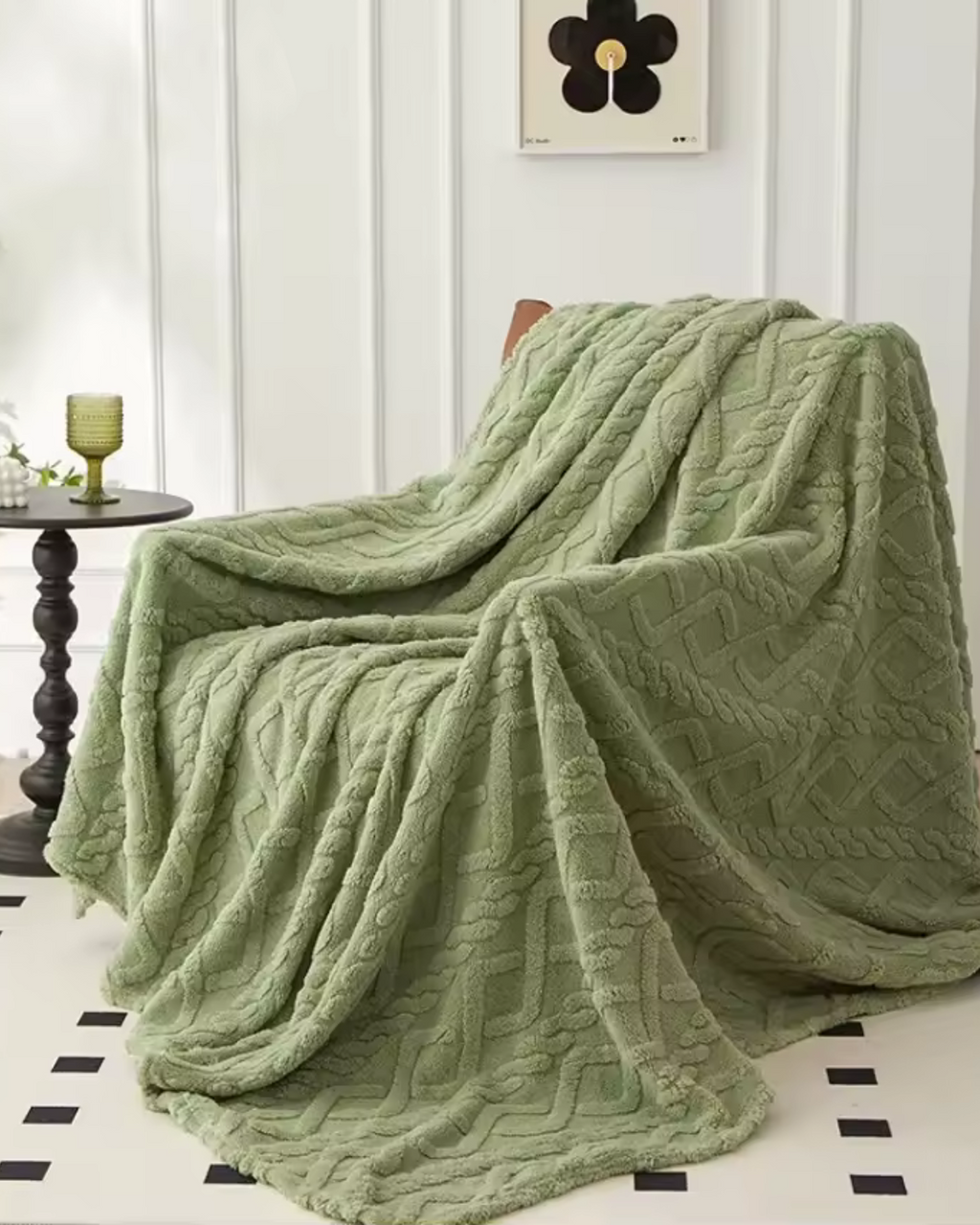 Ultra-Soft Faux Sheepskin Throw Blanket