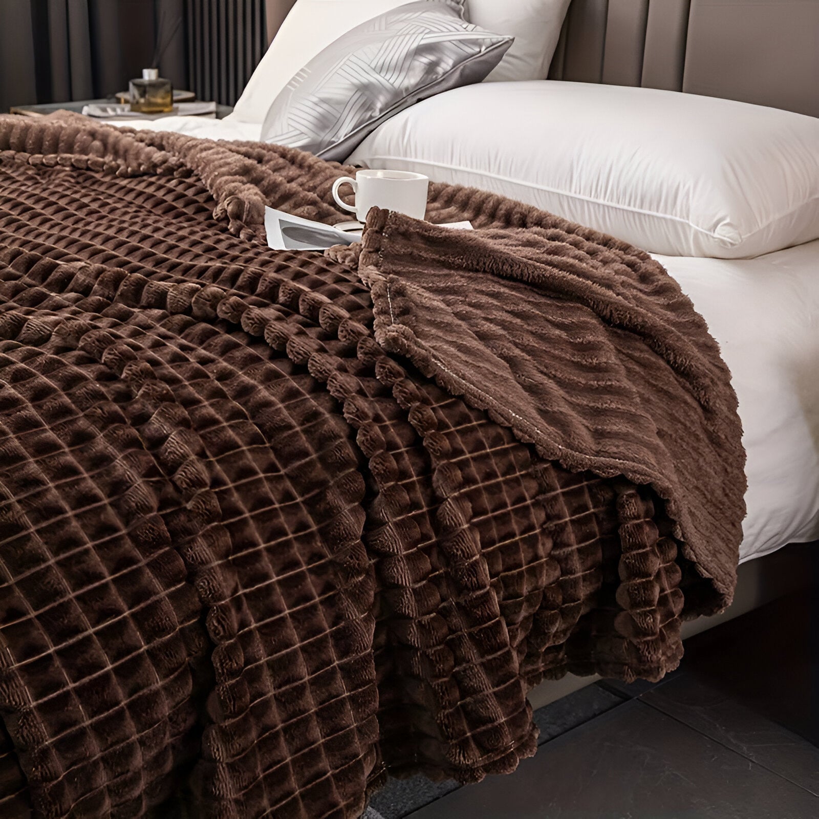 Ultra-Fluffy Plaid Coral Fleece Blanket