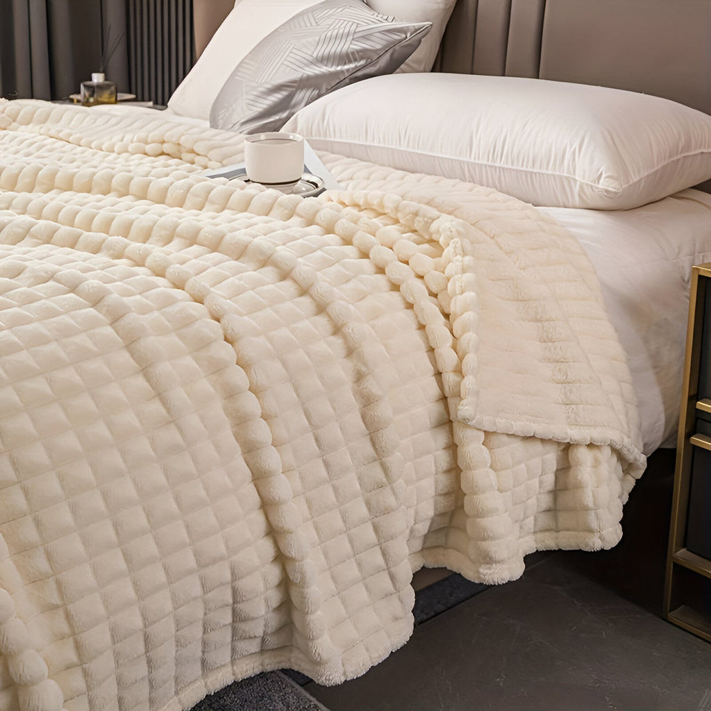 Ultra-Fluffy Plaid Coral Fleece Blanket