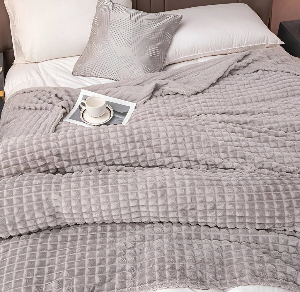 Ultra-Fluffy Plaid Coral Fleece Blanket