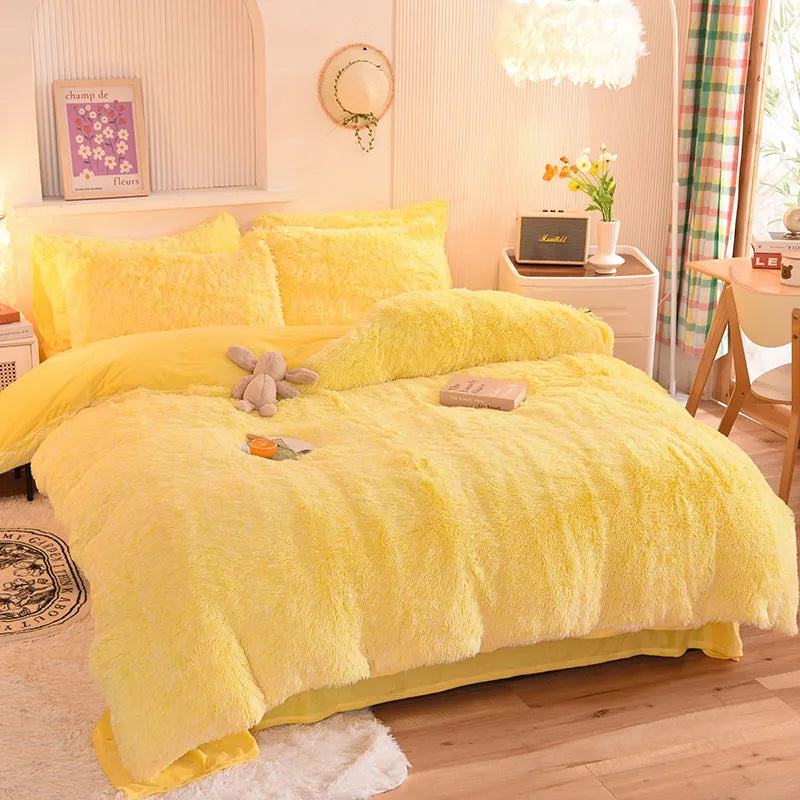 Plush Velvet Bedding Set with Pompom Trim
