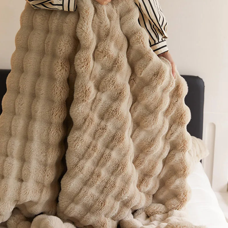 Luxury Cloud-Soft Winter Throw Blanket with Textured Finish
