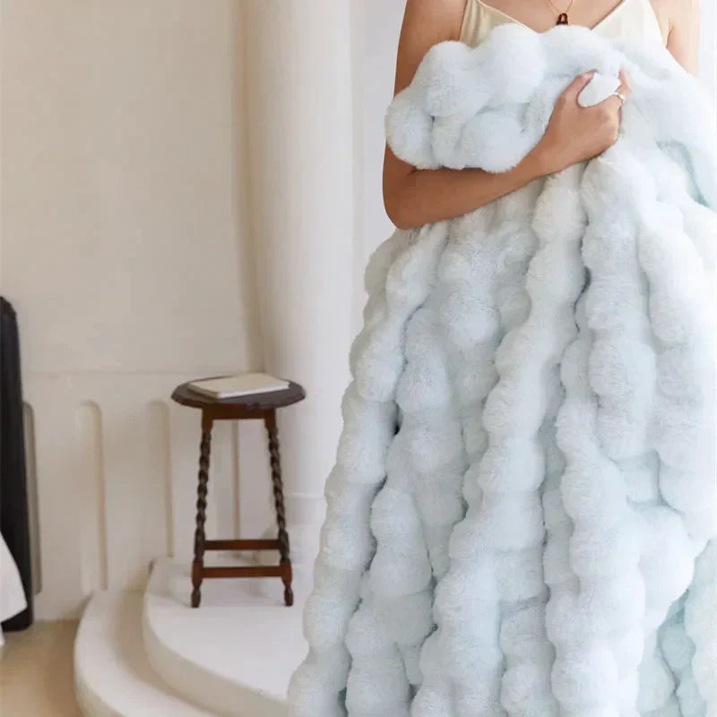 Luxury Cloud-Soft Winter Throw Blanket with Textured Finish