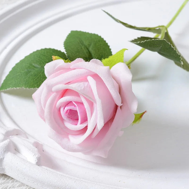 20-Piece Velvet Silk Rose Bouquet