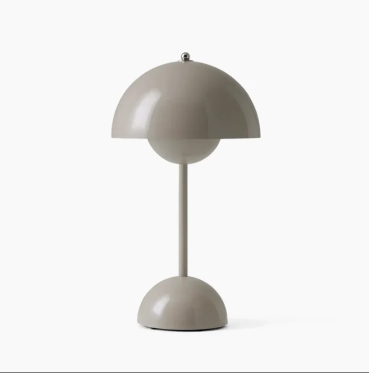 Modern Touch Table Lamp with Scandinavian Curves