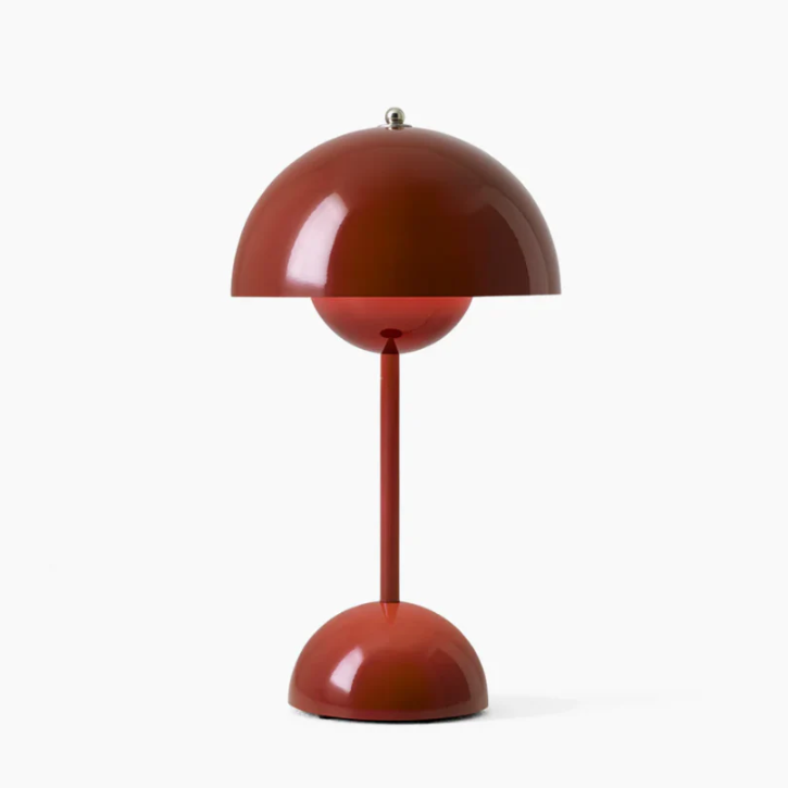 Modern Touch Table Lamp with Scandinavian Curves