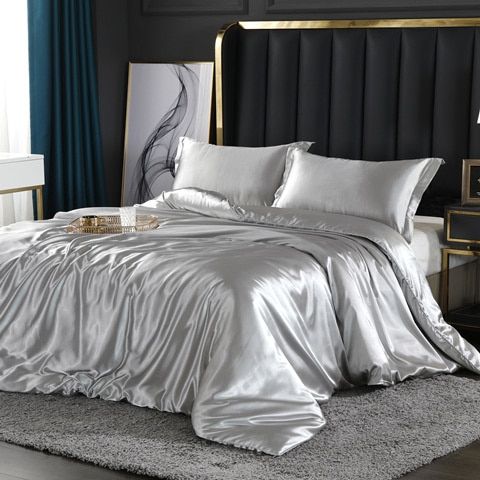 Luxury Pure Silk Bedding Set with Breathable Finish