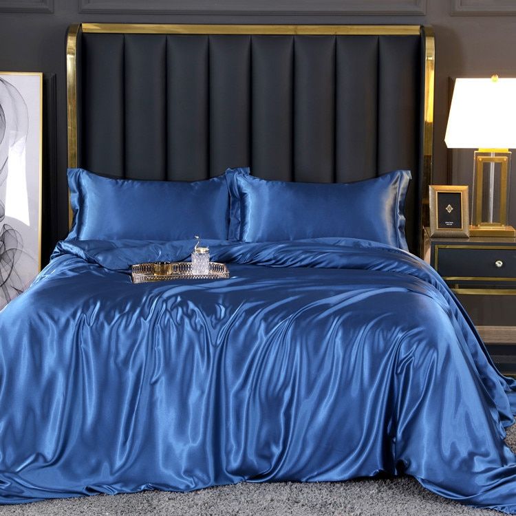 Luxury Pure Silk Bedding Set with Breathable Finish