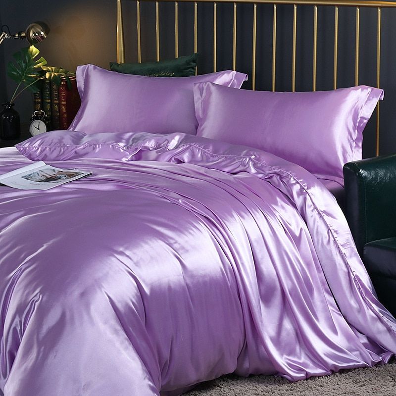 Luxury Pure Silk Bedding Set with Breathable Finish